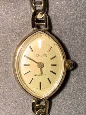 Geneve Women's Gold-Tone Quartz Bracelet Watch